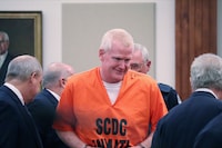 Court overturns Alex Murdaugh’s murder convictions in deaths of wife, son – USA News 15 May 2026